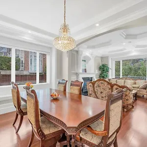 Luxurious Getaway In Vancouver-private With Attached Bathroom , Vancouver Canada