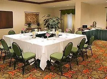 Hotel Courtyard By Marriott Toronto Airport