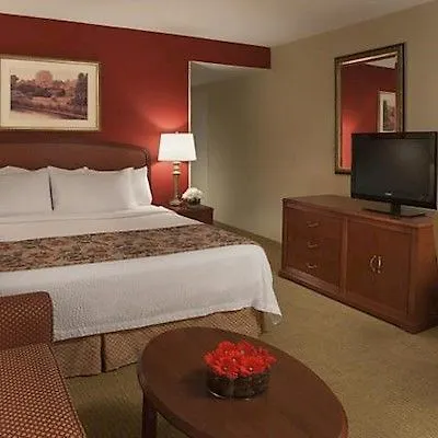 Hotel Courtyard By Marriott Toronto Airport 3*,  Canada