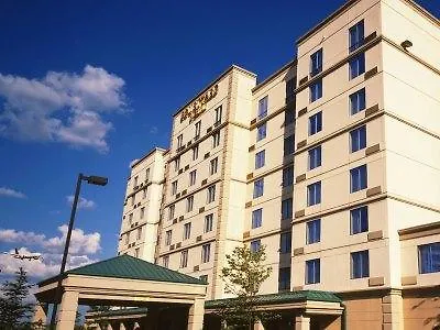 Courtyard By Marriott Toronto Airport Hotel