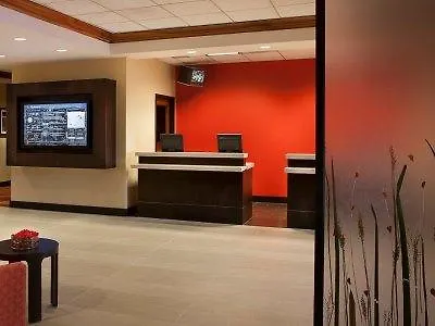 Courtyard By Marriott Toronto Airport Hotel