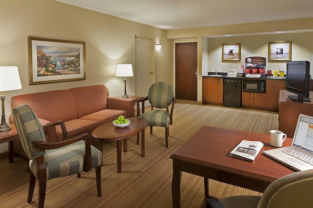 Courtyard By Marriott Toronto Airport Hotel