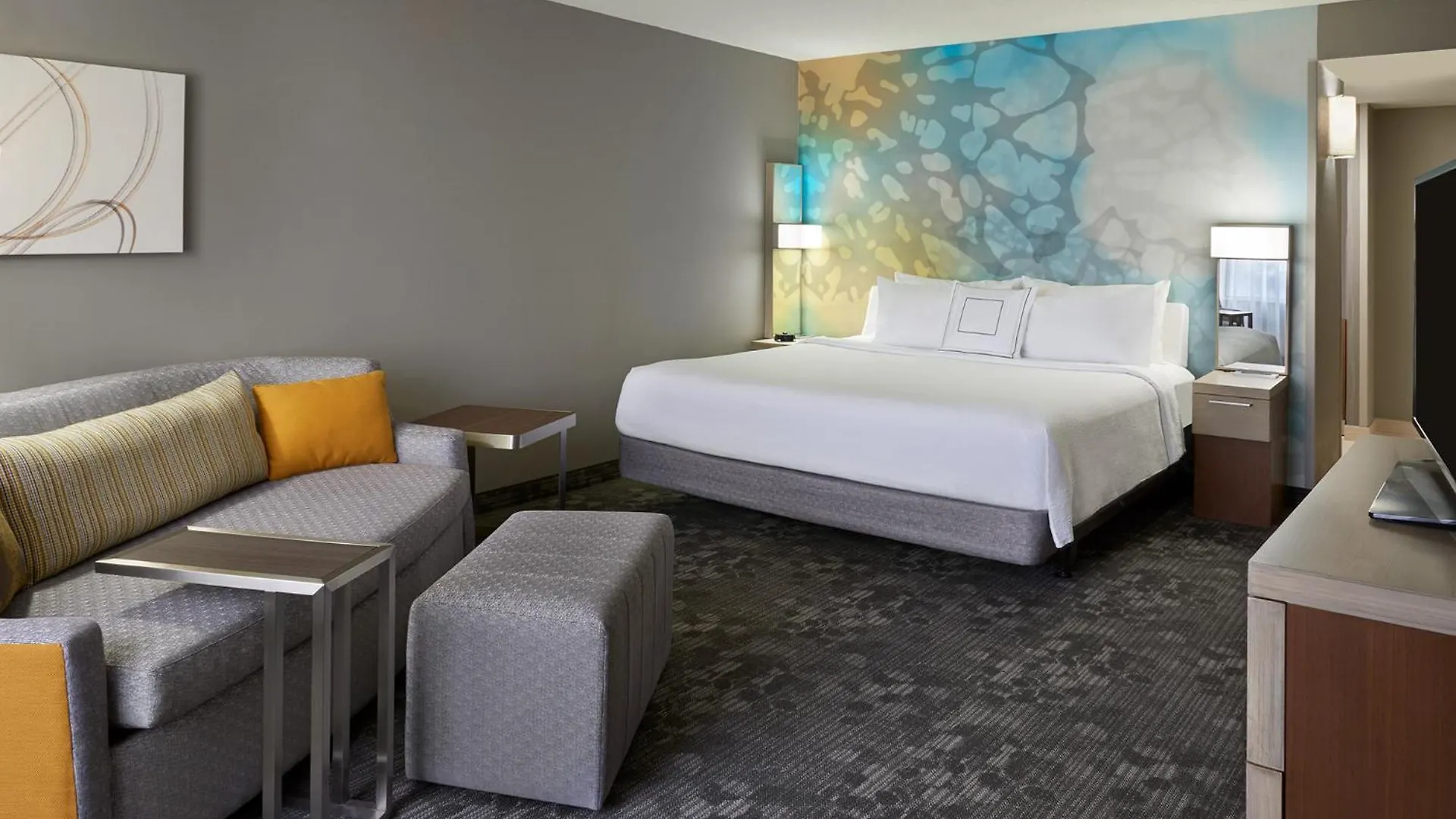 Courtyard By Marriott Toronto Airport Hotel