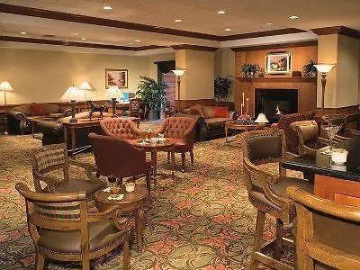Courtyard By Marriott Toronto Airport Hotel