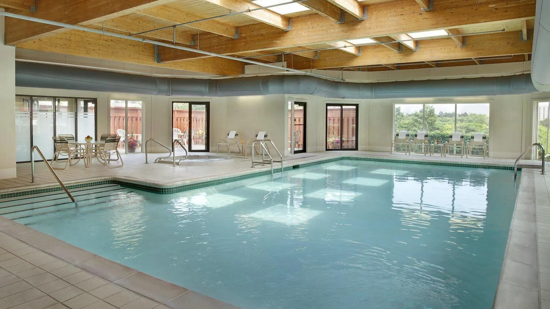 Courtyard By Marriott Toronto Airport Hotel Canada