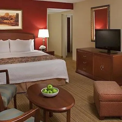 Courtyard By Marriott Toronto Airport Hotel